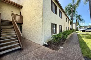 706 115th Ave N, Saint Petersburg, FL 33716 - Photo 2