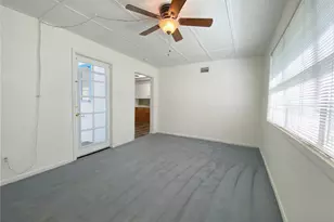 1308 Essex Dr N, Saint Petersburg, FL 33710 - Photo 6