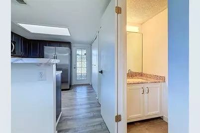 6601 121st Avenue #J, Largo, FL 33773 - Photo 24