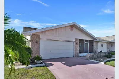 202 Cactusflower Lane, Sun City Center, FL 33573 - Photo 2