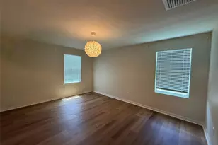 7572 Tuscan Bay Cir, Wesley Chapel, FL 33545 - Photo 10