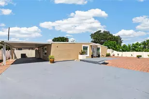 1727 Waikiki Way, Tampa, FL 33619 - Photo 4
