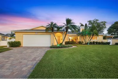 1484 47th Avenue NE, Saint Petersburg, FL 33703 - Photo 2