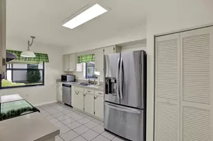 4821 Leisurewood Ln, Lakeland, FL 33811 - Photo 12