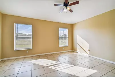 7956 Carriage Pointe Drive, Gibsonton, FL 33534 - Photo 8