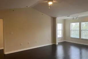 18119 Back Stretch Ln, Tampa, FL 33647 - Photo 8