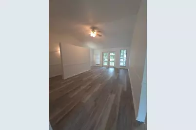 8413 Barrett Place, Tampa, FL 33617 - Photo 10