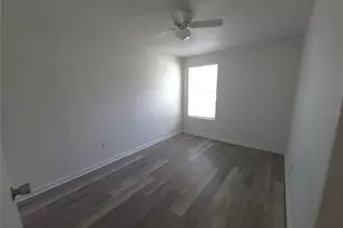 8413 Barrett Pl, Tampa, FL 33617 - Photo 20