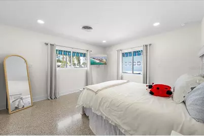 1019 Mandalay Avenue, Clearwater Beach, FL 33767 - Photo 18
