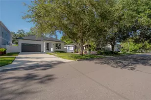 1910 W North B St, Tampa, FL 33606 - Photo 1