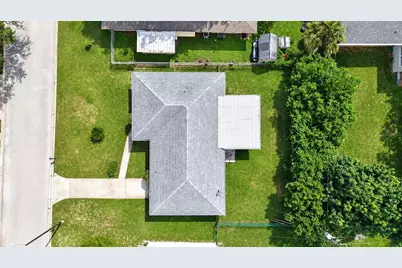 961 Lyndhurst Street, Dunedin, FL 34698 - Photo 2