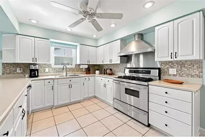 2800 Haverhill Drive, Clearwater, FL 33761 - Photo 12