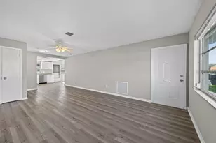 8265 Vendome Blvd N, Pinellas Park, FL 33781 - Photo 6
