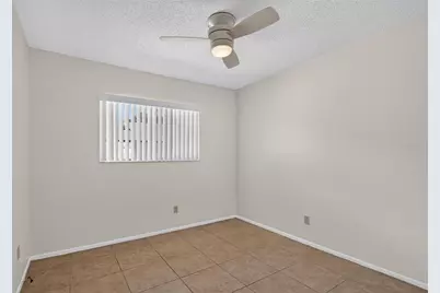 7347 Parkside Villas Drive, Saint Petersburg, FL 33709 - Photo 26