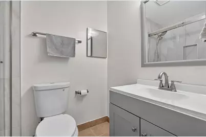 7347 Parkside Villas Drive, Saint Petersburg, FL 33709 - Photo 20
