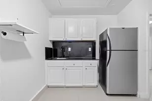 12726 Barrett Dr, Tampa, FL 33624 - Photo 24