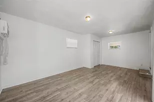 1001 Queen St S, Saint Petersburg, FL 33712 - Photo 10