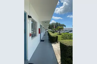 8455 112th Street #111, Seminole, FL 33772 - Photo 4