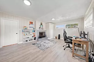3002 W Marlin Ave, Tampa, FL 33611 - Photo 14