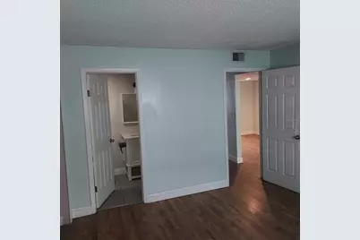14472 Reuter Strasse Circle #404, Tampa, FL 33613 - Photo 8