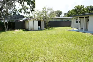 311 Country Club Dr, Oldsmar, FL 34677 - Photo 16