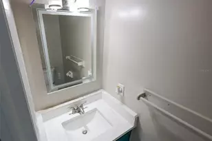 1423 Maple St SW, Largo, FL 33770 - Photo 14
