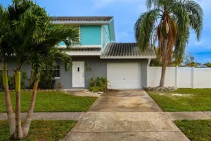 1423 Maple St SW, Largo, FL 33770 - Photo 1