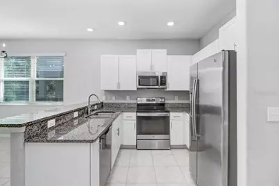 9536 Pembrooke Pines Drive, Sun City Center, FL 33573 - Photo 6