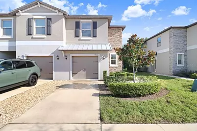 9536 Pembrooke Pines Drive, Sun City Center, FL 33573 - Photo 10