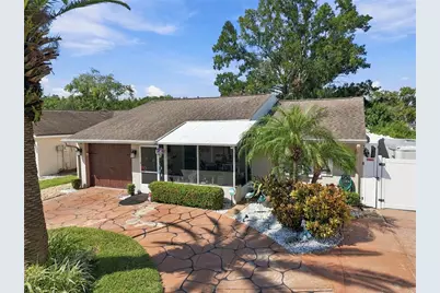 16012 Saddlestring Drive, Tampa, FL 33618 - Photo 2