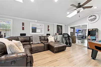 16012 Saddlestring Drive, Tampa, FL 33618 - Photo 18