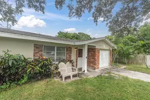 11911 84th Ave, Seminole, FL 33772 - Photo 2