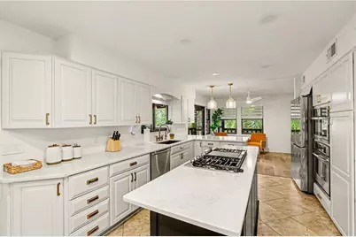 8224 Revels Road, Riverview, FL 33569 - Photo 6