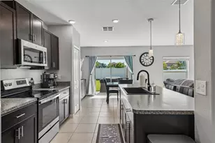 4714 Ron Eddie Pl, Tampa, FL 33619 - Photo 12