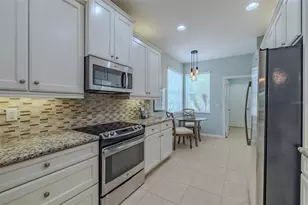 15717 Aurora Lake Cir, Wimauma, FL 33598 - Photo 12