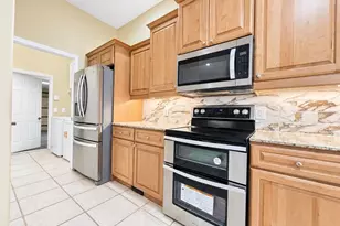 8946 Province St, Sarasota, FL 34240 - Photo 4