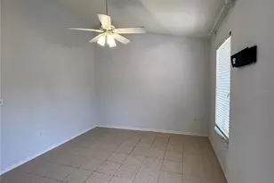 10008 Tate Ln, Tampa, FL 33626 - Photo 14