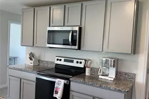 2907 Rock Sound St, Bradenton, FL 34208 - Photo 6