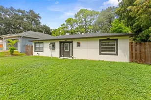 7327 Winchester Dr, Tampa, FL 33615 - Photo 2