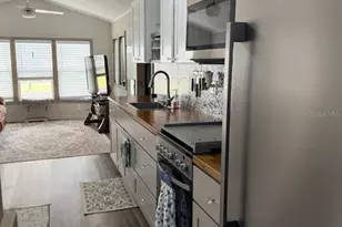 9354 Grizzly Bear Ln, Weeki Wachee, FL 34613 - Photo 42
