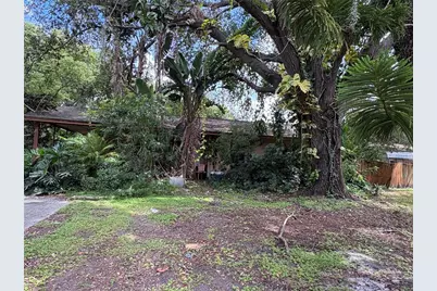 102 13th Street SE, Ruskin, FL 33570 - Photo 1