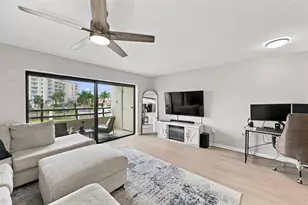 106 1st St E, Tierra Verde, FL 33715 - Photo 2