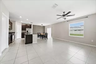 9659 Channing Hill Dr, Ruskin, FL 33573 - Photo 2