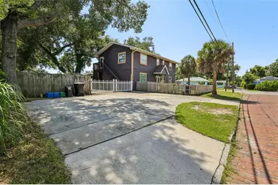 2702 49th Street S, Gulfport, FL 33707 - Photo 2