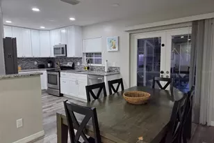 8024 Candlewoode Dr, Largo, FL 33773 - Photo 6
