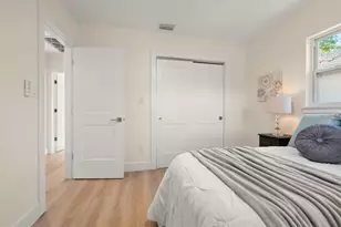 786 Manor Dr W, Dunedin, FL 34698 - Photo 22