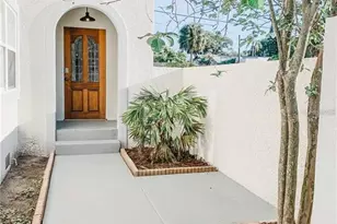 1619 9th Ave N, Saint Petersburg, FL 33713 - Photo 1