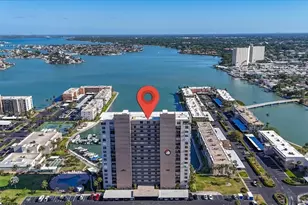 7300 Sun Island Dr S, South Pasadena, FL 33707 - Photo 4