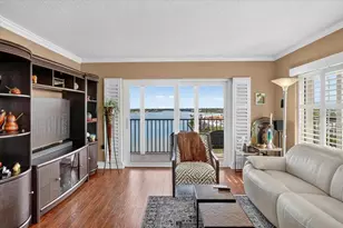 7300 Sun Island Dr S, South Pasadena, FL 33707 - Photo 22