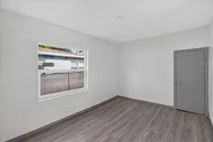 2006 E Stuart St, Tampa, FL 33605 - Photo 24